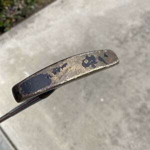 Vintage Early John Reuter Jr Acushnet Bullseye Brass Putter USA 1957 35” Long